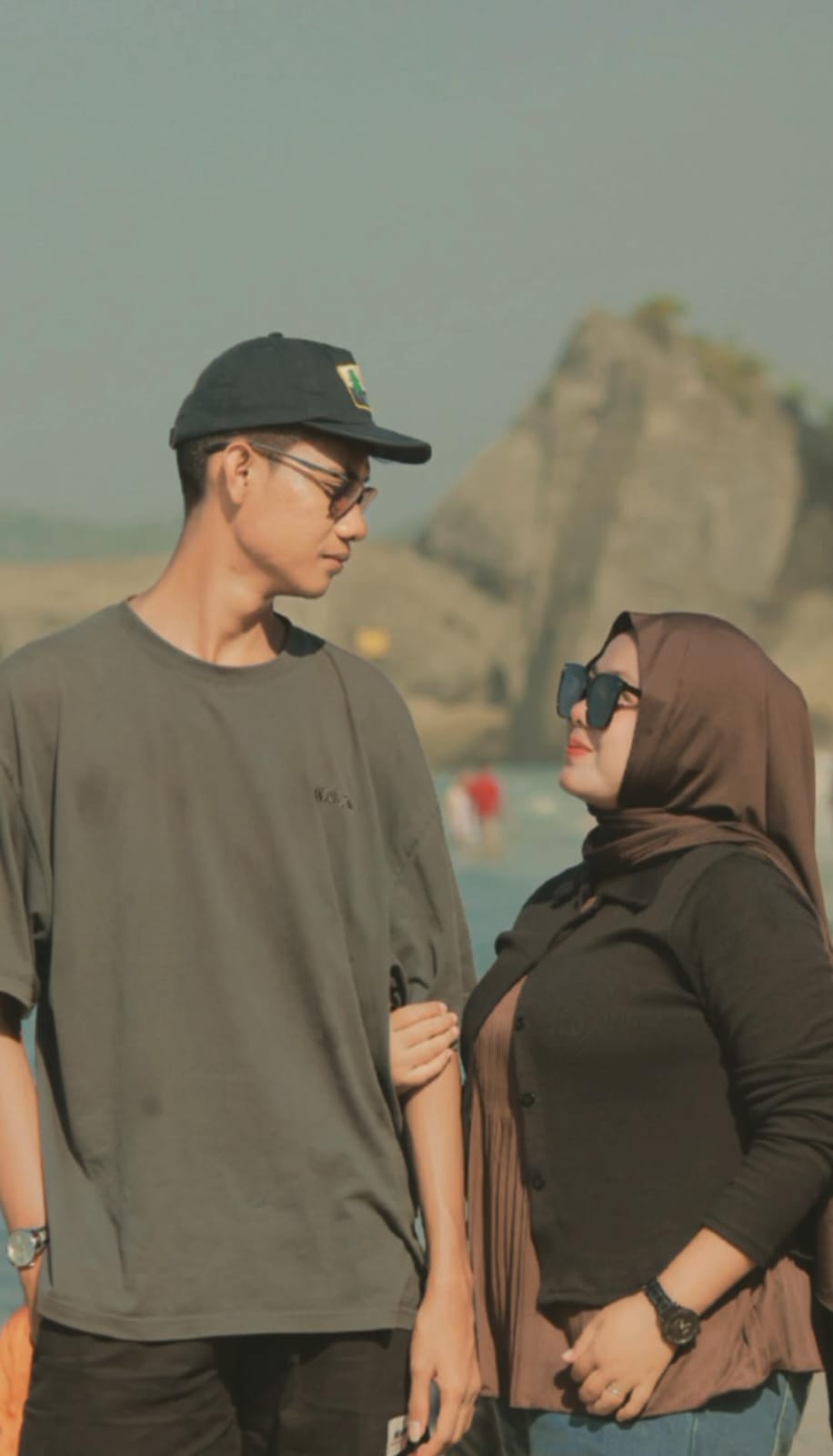 WhatsApp Image 2025-11-16 at 10.02.30