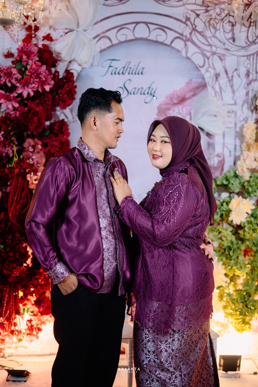 Foto Sampul.jpg Foto Sampul.jpg